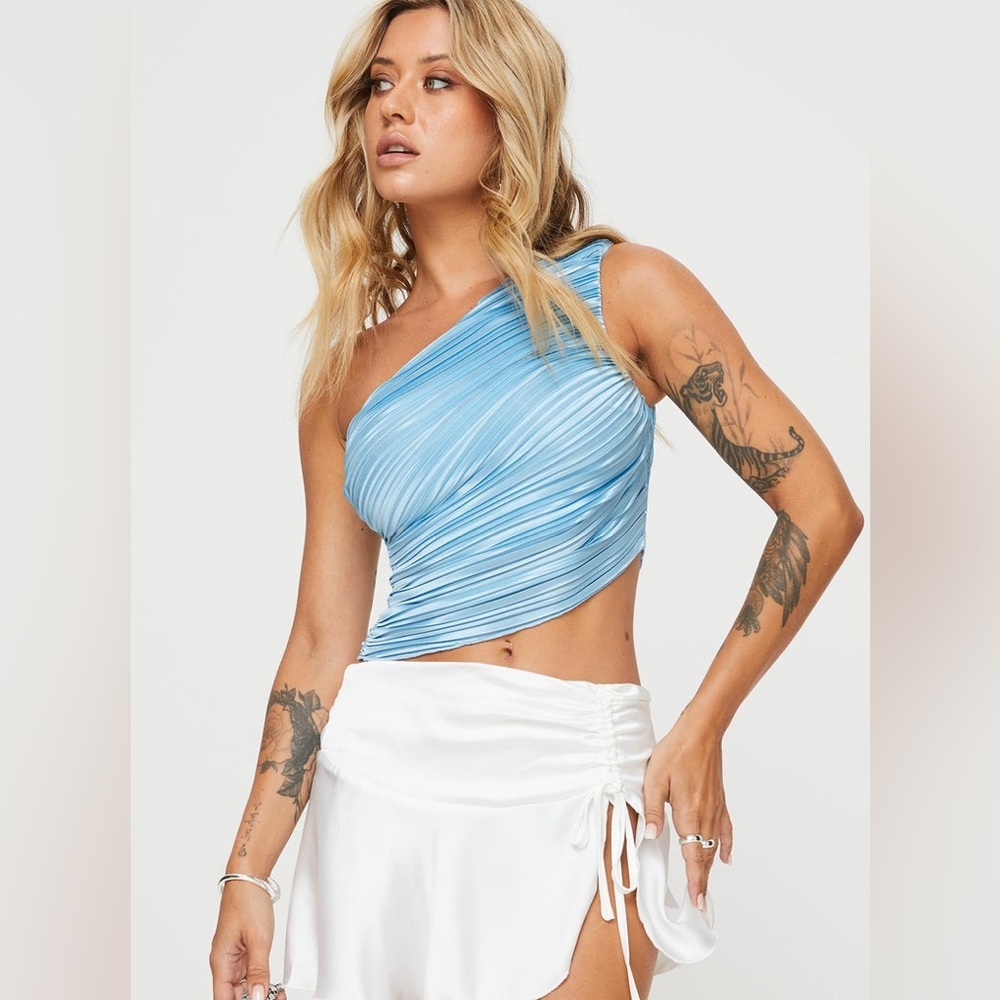 Princess Polly 🦋 BRINSTEAD ONE SHOULDER CROP TOP size 2 light blue  NWT